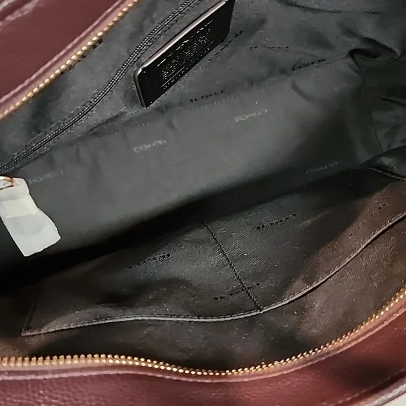 NWT Coach City Zip Tote Bag With Horse And Carriage - Picture 13 of 16